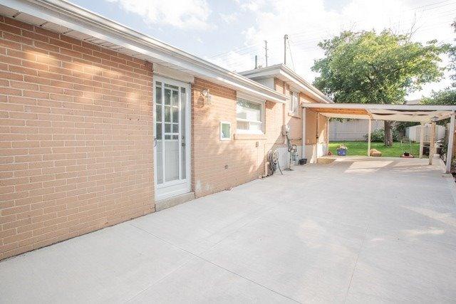 69 Brentwood Dr, House semidetached with 3 bedrooms, 2 bathrooms and 6 parking in Brampton ON | Image 17