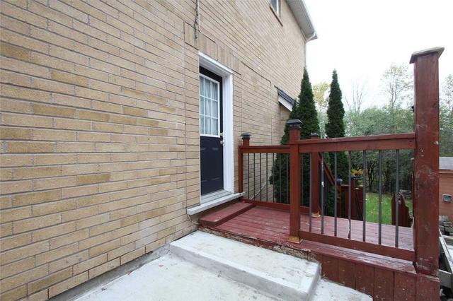 12 Cosmo Crt, House detached with 5 bedrooms, 6 bathrooms and 6 parking in Brampton ON | Image 23