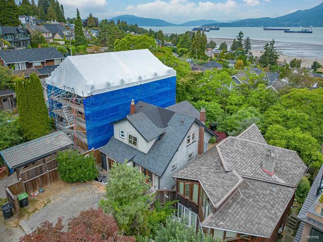 4580 W 1st Avenue, House detached with 5 bedrooms, 3 bathrooms and null parking in Vancouver BC | Image 8