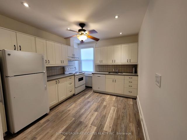 upper - 378 Spadina Rd, House detached with 4 bedrooms, 2 bathrooms and 4 parking in Toronto ON | Image 23
