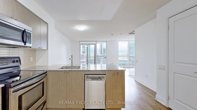 1402 - 23 Sheppard Ave E, Condo with 1 bedrooms, 1 bathrooms and 1 parking in Toronto ON | Image 5