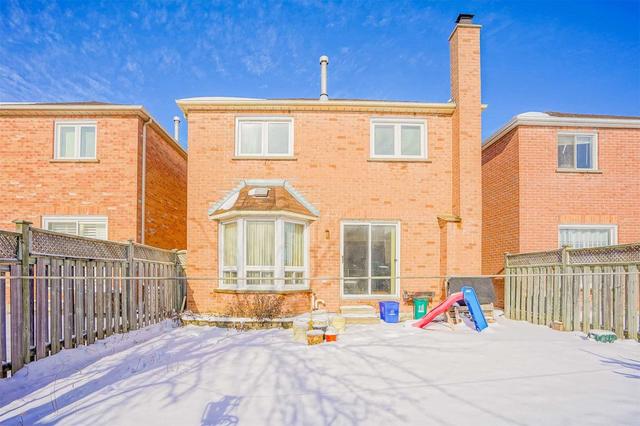 15 Duxbury Dr, House detached with 4 bedrooms, 3 bathrooms and 2 parking in Toronto ON | Image 20