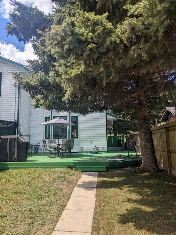 503b Centre Street N, House semidetached with 3 bedrooms, 1 bathrooms and 1 parking in Sundre AB | Card Image