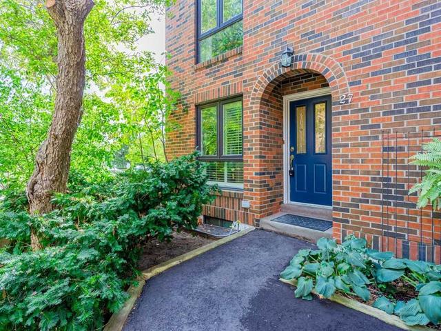 27 - 30 Livingston Rd, Townhouse with 4 bedrooms, 3 bathrooms and 2 parking in Toronto ON | Image 1