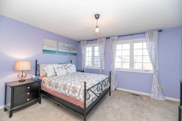 27 Kenpark Ave, House detached with 4 bedrooms, 5 bathrooms and 5 parking in Brampton ON | Image 7