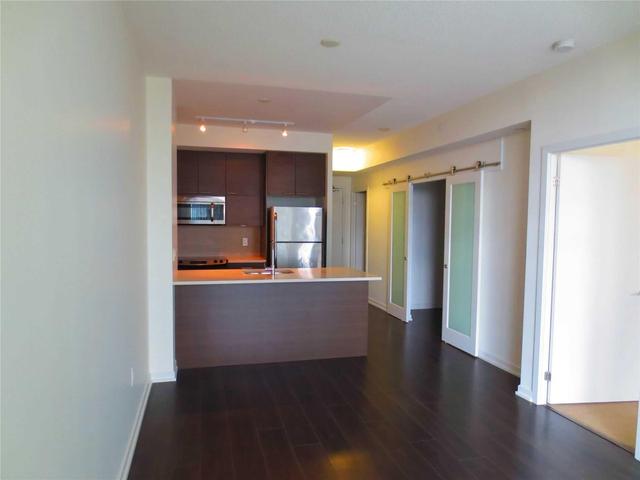 510 - 66 Forest Manor Rd, Condo with 1 bedrooms, 1 bathrooms and 1 parking in Toronto ON | Image 3