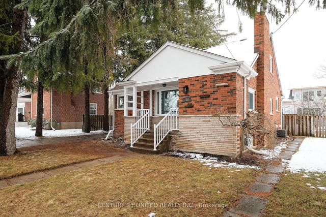 215 Wolsely St, House detached with 4 bedrooms, 3 bathrooms and 3 parking in Peterborough ON | Image 12