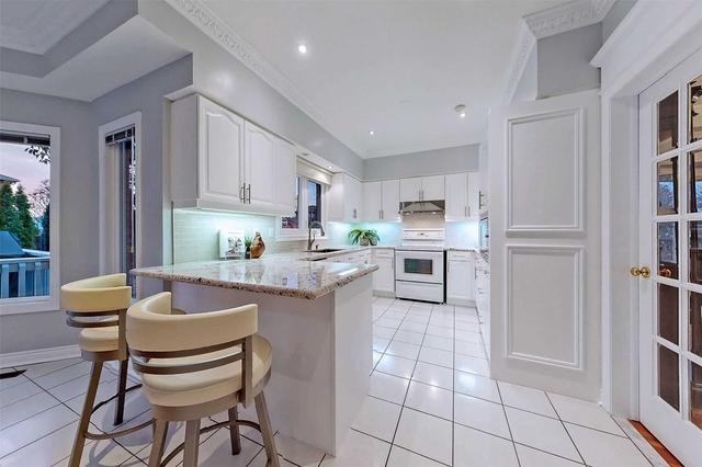 32 Tenbury Dr, House detached with 4 bedrooms, 3 bathrooms and 6 parking in Markham ON | Image 9