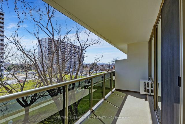 410 - 30 Sunrise Ave, Condo with 3 bedrooms, 2 bathrooms and 1 parking in Toronto ON | Image 32