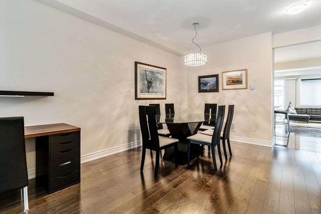 132 Thomas Fisher Dr, Townhouse with 3 bedrooms, 4 bathrooms and 2 parking in Toronto ON | Image 4