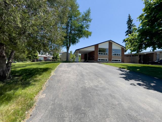 15 Champlain Ave, House detached with 3 bedrooms, 2 bathrooms and 6 parking in Hamilton ON | Image 1