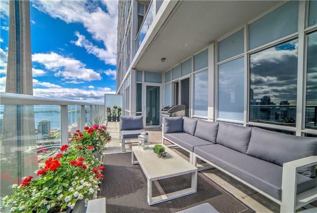 4404 - 300 Front St W, Condo with 2 bedrooms, 3 bathrooms and 2 parking in Toronto ON | Image 15