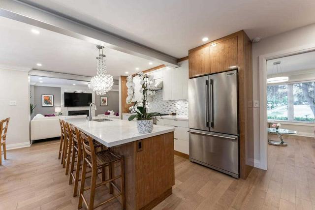 97 Waldie Rd, House detached with 3 bedrooms, 4 bathrooms and 6 parking in Oakville ON | Image 6