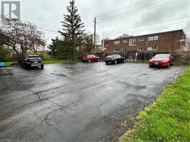 unit2 - 9 Masterson Drive, Condo with 1 bedrooms, 1 bathrooms and 1 parking in St. Catharines ON | Image 14