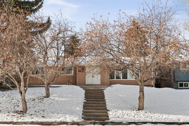 819 Canna Crescent Sw, House detached with 4 bedrooms, 2 bathrooms and 2 parking in Calgary AB | Image 12