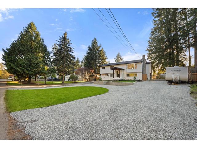 1143 252 Street, House detached with 4 bedrooms, 3 bathrooms and 2 parking in Langley BC | Image 2