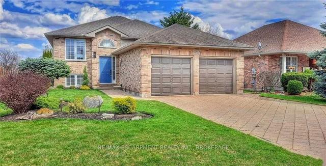 142 Forest Grove Cres, House detached with 2 bedrooms, 3 bathrooms and 6 parking in Thames Centre ON | Image 1