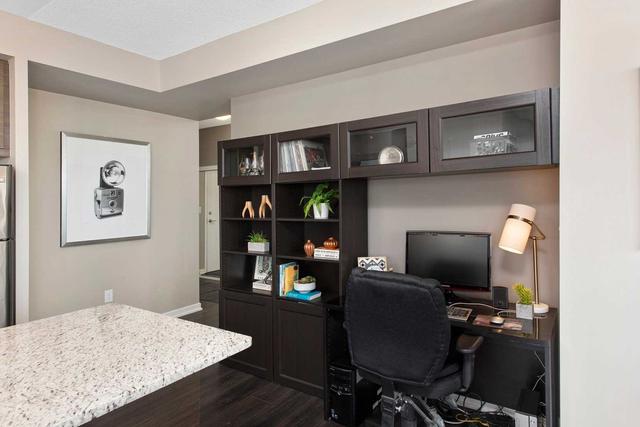 1208 - 70 Forest Manor Rd, Condo with 2 bedrooms, 2 bathrooms and 1 parking in Toronto ON | Image 7