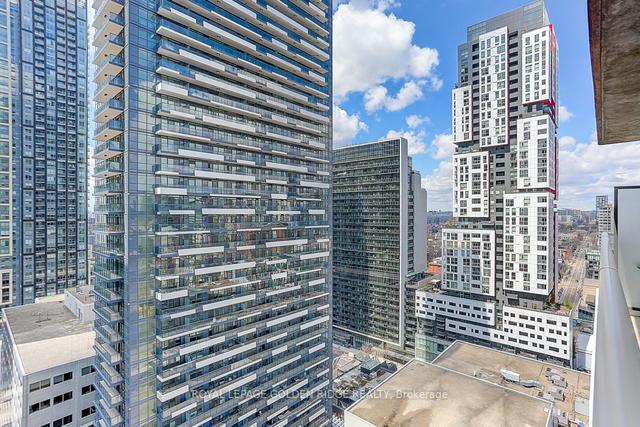 2002 - 290 Adelaide St W, Condo with 1 bedrooms, 1 bathrooms and 0 parking in Toronto ON | Image 28