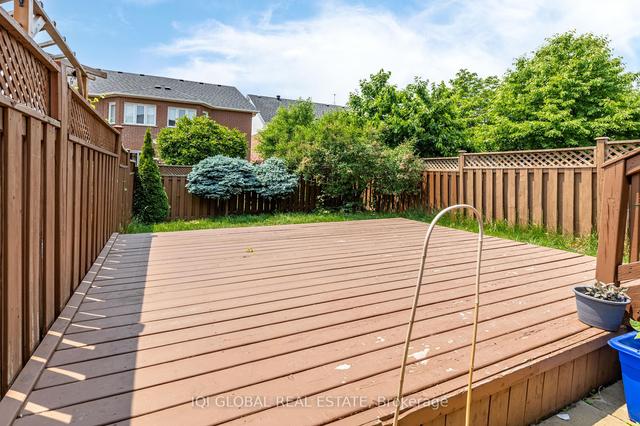 6938 Elliott Parliament St, House semidetached with 3 bedrooms, 4 bathrooms and 5 parking in Mississauga ON | Image 20