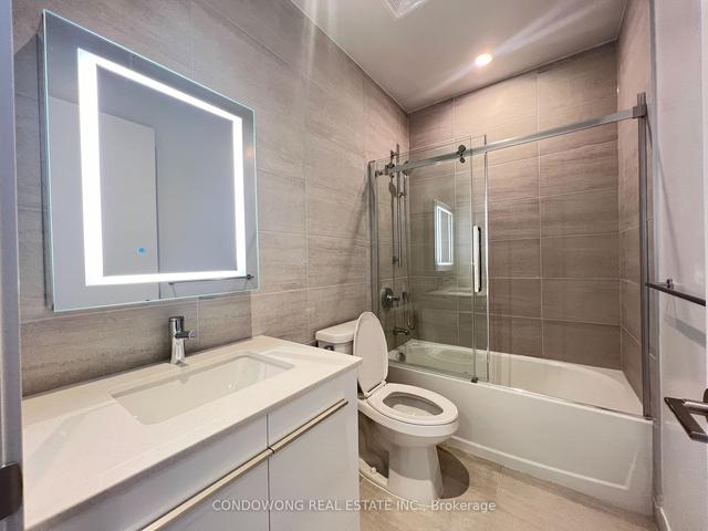 4308 - 8 Cumberland St, Condo with 1 bedrooms, 1 bathrooms and 0 parking in Toronto ON | Image 2