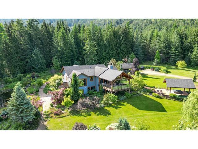 6890 Harrop Procter Road, House detached with 3 bedrooms, 3 bathrooms and 8 parking in Central Kootenay E BC | Image 57