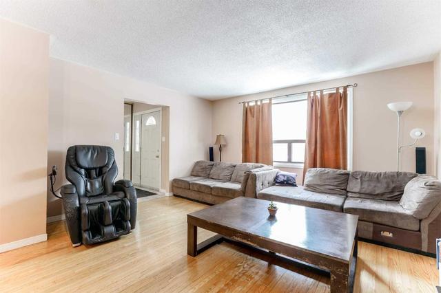 182 Archdekin Dr, House detached with 3 bedrooms, 2 bathrooms and 5 parking in Brampton ON | Image 7