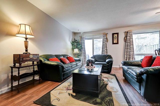 5 Mccallum Crt, Townhouse with 3 bedrooms, 3 bathrooms and 1 parking in Brampton ON | Image 7