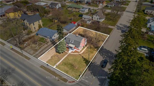 59 Main St S, House detached with 3 bedrooms, 2 bathrooms and 5 parking in Lambton Shores ON | Image 33