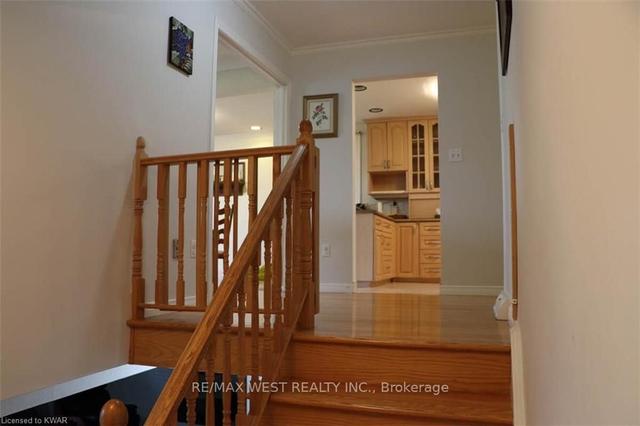 7094 Casey St, House detached with 3 bedrooms, 2 bathrooms and 1 parking in Niagara Falls ON | Image 36