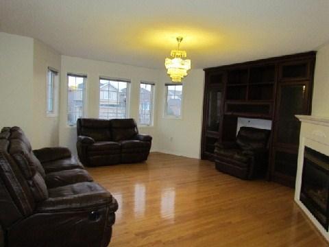 815 Nolan Rd, House detached with 3 bedrooms, 4 bathrooms and 6 parking in Mississauga ON | Image 6