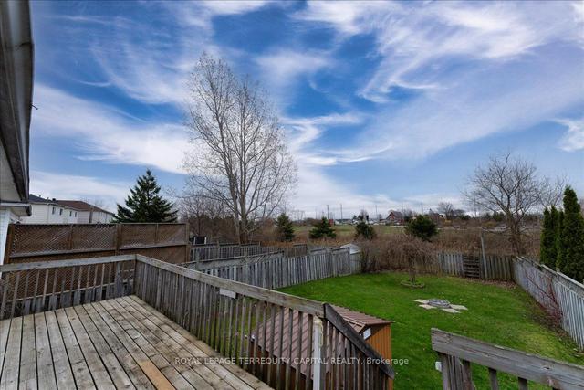 107 Wessenger Dr, House detached with 3 bedrooms, 2 bathrooms and 3 parking in Barrie ON | Image 40
