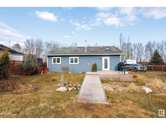 4620 45 Ave, House detached with 3 bedrooms, 2 bathrooms and null parking in Alberta Beach AB | Image 42