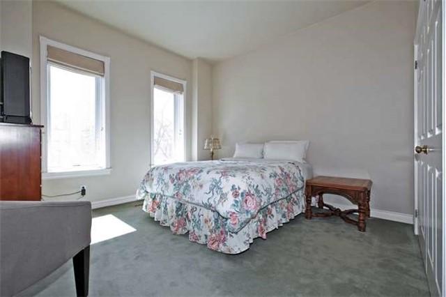 th 3 - 38 Earl St, Condo with 2 bedrooms, 3 bathrooms and 1 parking in Toronto ON | Image 10