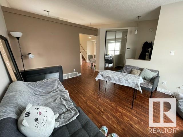 8025 15a Av Nw, House detached with 3 bedrooms, 2 bathrooms and 2 parking in Edmonton AB | Image 4