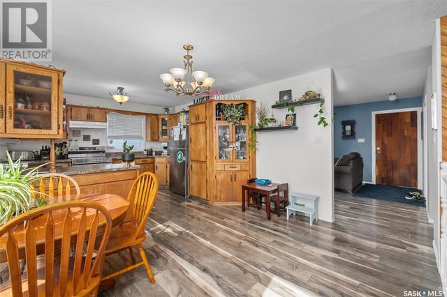 607 2nd Avenue W, House detached with 3 bedrooms, 2 bathrooms and null parking in Shellbrook SK | Image 11