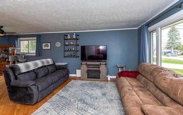 77 Fifth St, House detached with 2 bedrooms, 3 bathrooms and 6 parking in Brock ON | Image 38