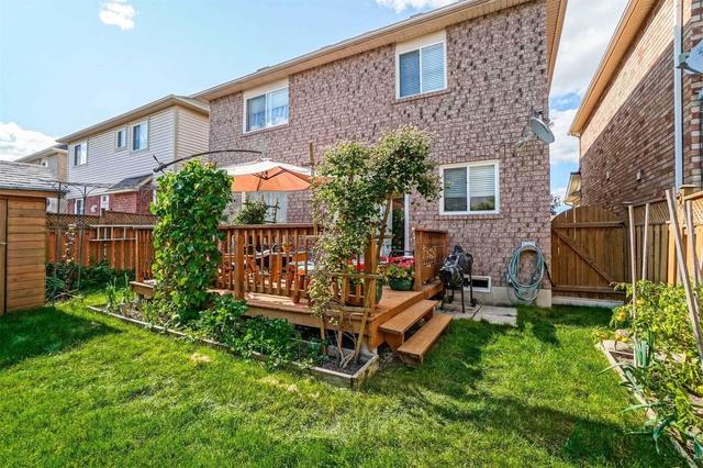 7 Fiddlers Green Dr, House detached with 3 bedrooms, 4 bathrooms and 5 parking in Brampton ON | Image 4