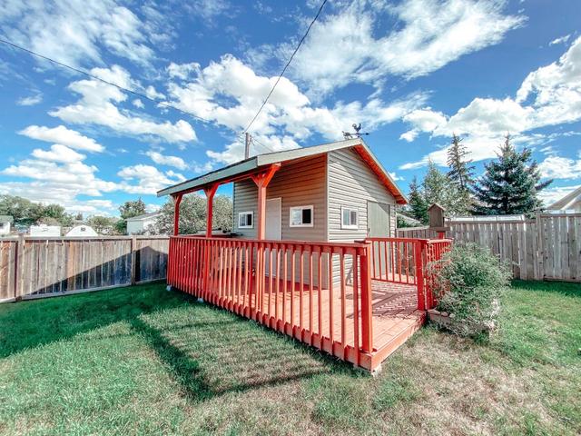 4503 50 Street, House detached with 3 bedrooms, 2 bathrooms and 4 parking in Saddle Hills County AB | Image 44