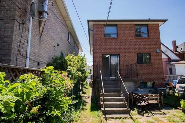 upper - 222 Mortimer Ave, House detached with 2 bedrooms, 1 bathrooms and 1 parking in Toronto ON | Image 15