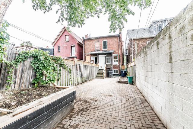 upper - 20 Golden Ave, House semidetached with 3 bedrooms, 1 bathrooms and 2 parking in Toronto ON | Image 17