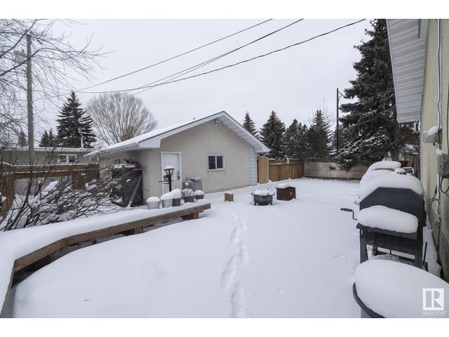 11307 46 Av Nw, House detached with 4 bedrooms, 2 bathrooms and null parking in Edmonton AB | Image 33