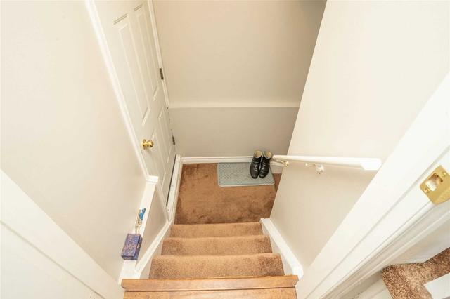 265 Morningmist St, House semidetached with 3 bedrooms, 4 bathrooms and 5 parking in Brampton ON | Image 17