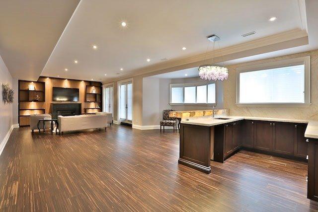 104 Upper Canada Dr, House detached with 4 bedrooms, 7 bathrooms and 4 parking in Toronto ON | Image 19