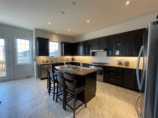 67 Fairmont Ridge Tr, House detached with 4 bedrooms, 4 bathrooms and 5 parking in King ON | Image 3