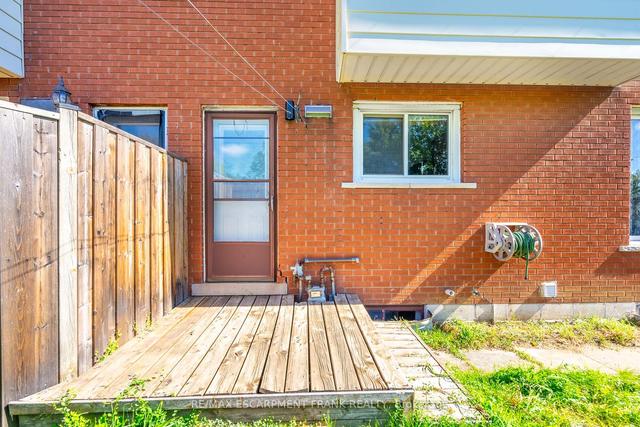 9 Dianne Crt, House semidetached with 3 bedrooms, 2 bathrooms and 2 parking in Hamilton ON | Image 29