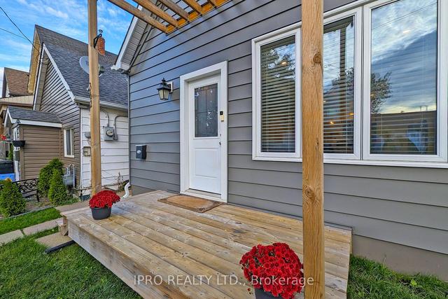 362 Cope St, House detached with 2 bedrooms, 2 bathrooms and 0 parking in Hamilton ON | Image 12