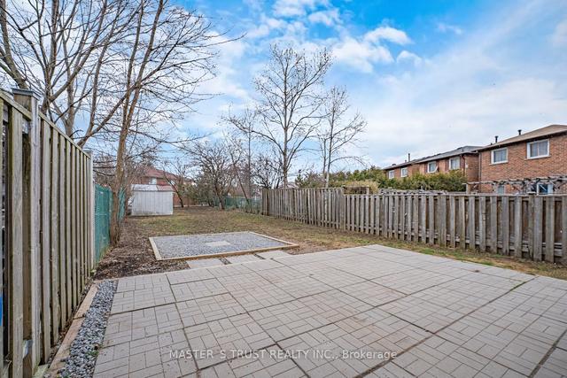 38 Chichester Rd, House detached with 3 bedrooms, 3 bathrooms and 4 parking in Markham ON | Image 2
