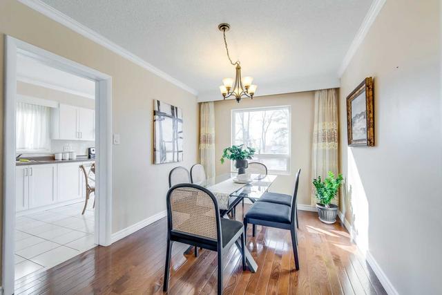 1428 Freeport Dr, House semidetached with 3 bedrooms, 2 bathrooms and 4 parking in Mississauga ON | Image 2