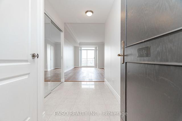 unit805 - 2 Clairtrell Rd, Condo with 2 bedrooms, 2 bathrooms and 1 parking in Toronto ON | Image 12